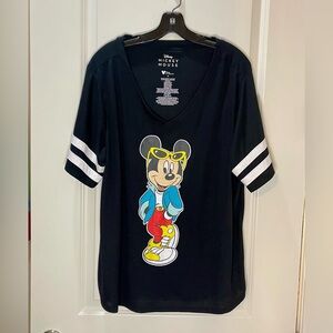 Disney Women’s Mickey Mouse Black T Shirt Size 2X